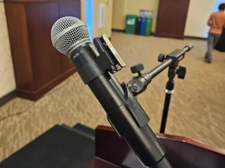 Wireless Mic Microphone Clip