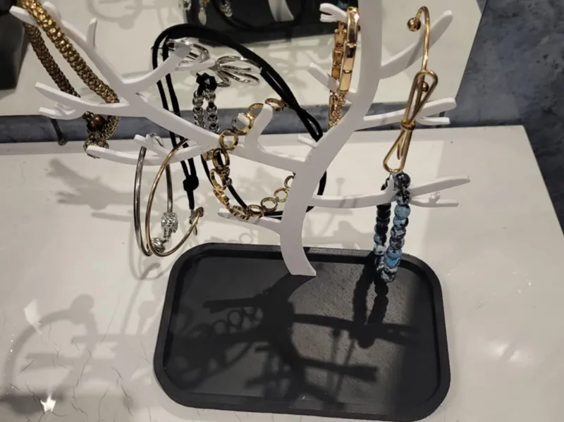 tree jewelery stand/holder