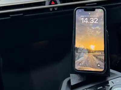 BMW iX tilted iPhone holder