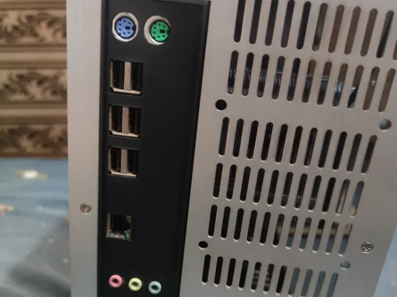 IO Shield X79 主板挡板