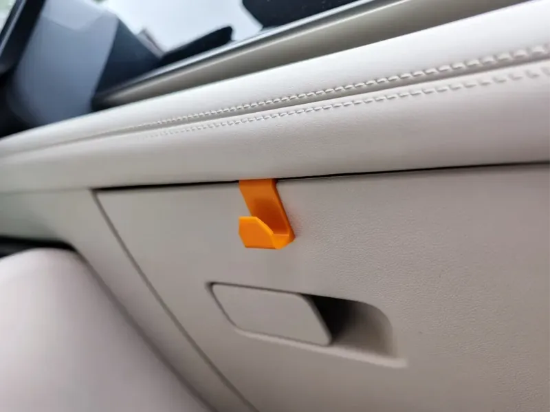 BYD秦L手套箱挂钩
