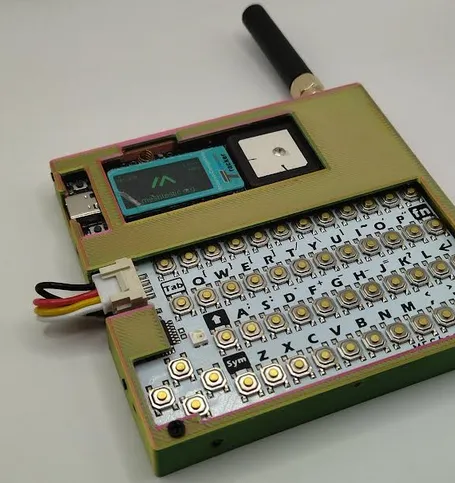 Heltec Wireless Tracker & M5Stack CardKB Casing