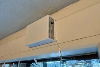 Batteryholder Window
