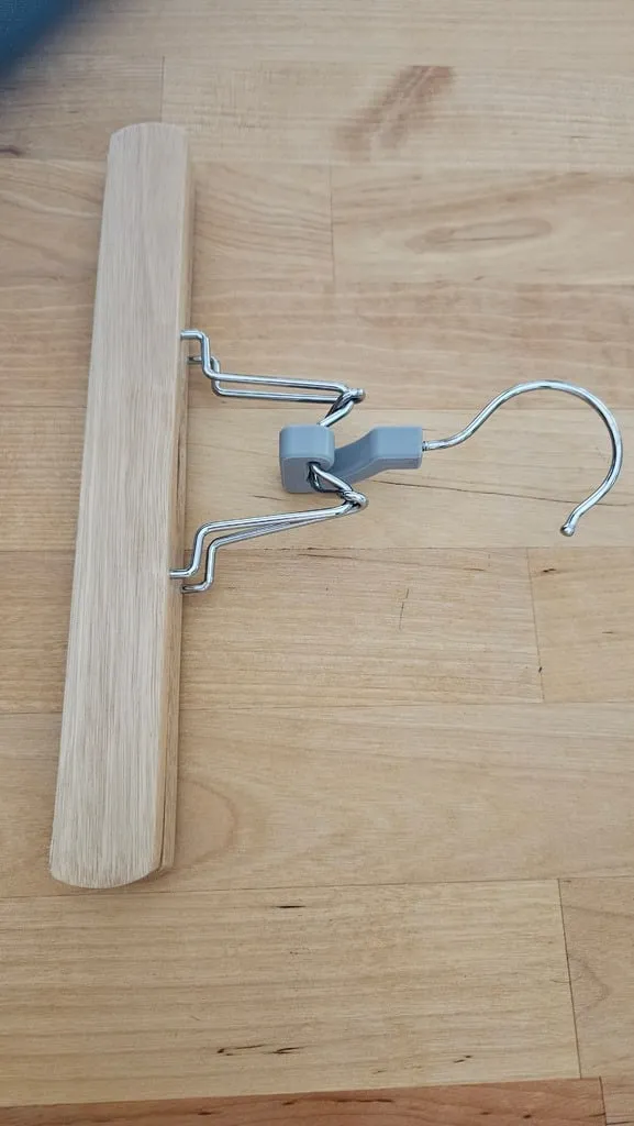 Coat Hanger Repair Part