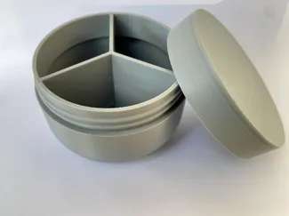 container with 3 compartments