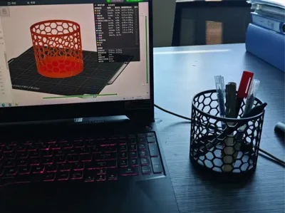 Pen holder