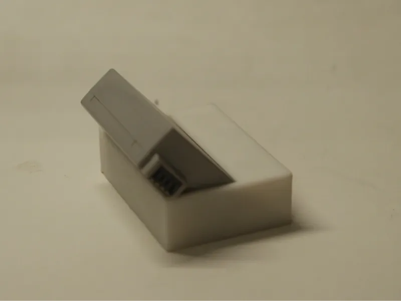 DSLR Camera Battery Holder (LP-E8 (Cannon))