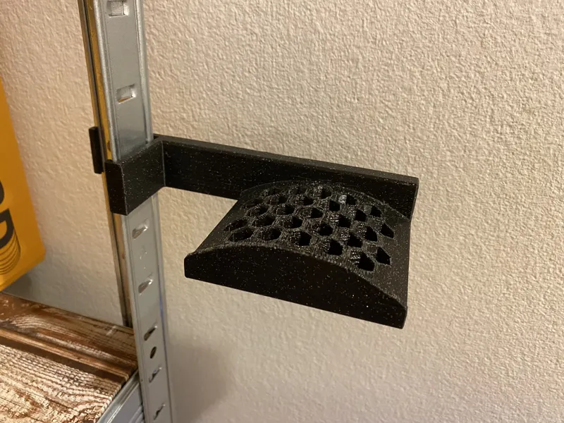 Headphones hanger