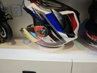 Motorcycle Helmet Pad, Compact and Portable, Universal for Half Helmets, Repair and Maintenance, Foot Pad, Placement Rack