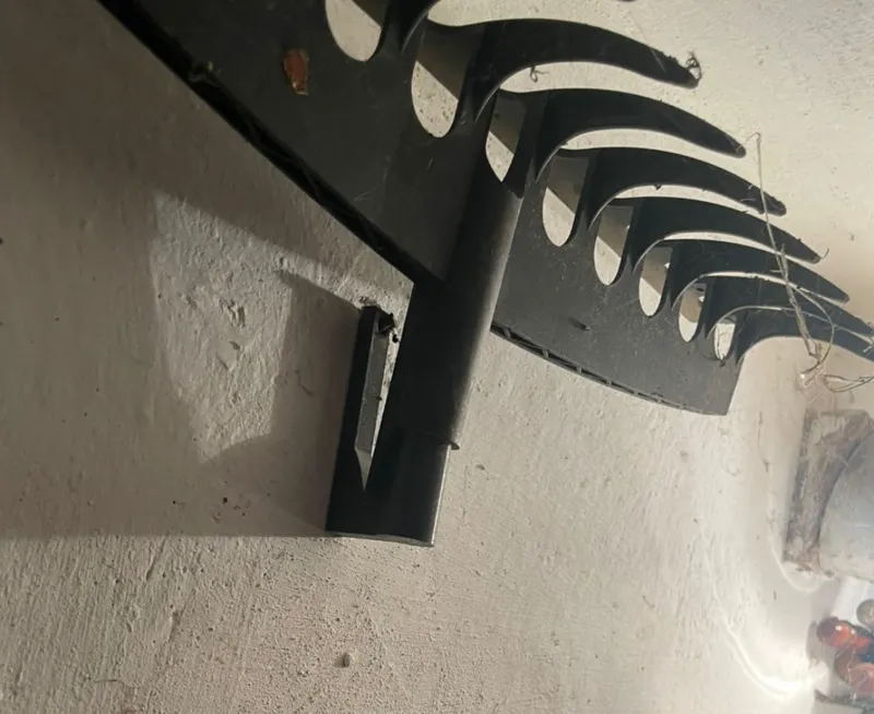 Fiskars rake holder