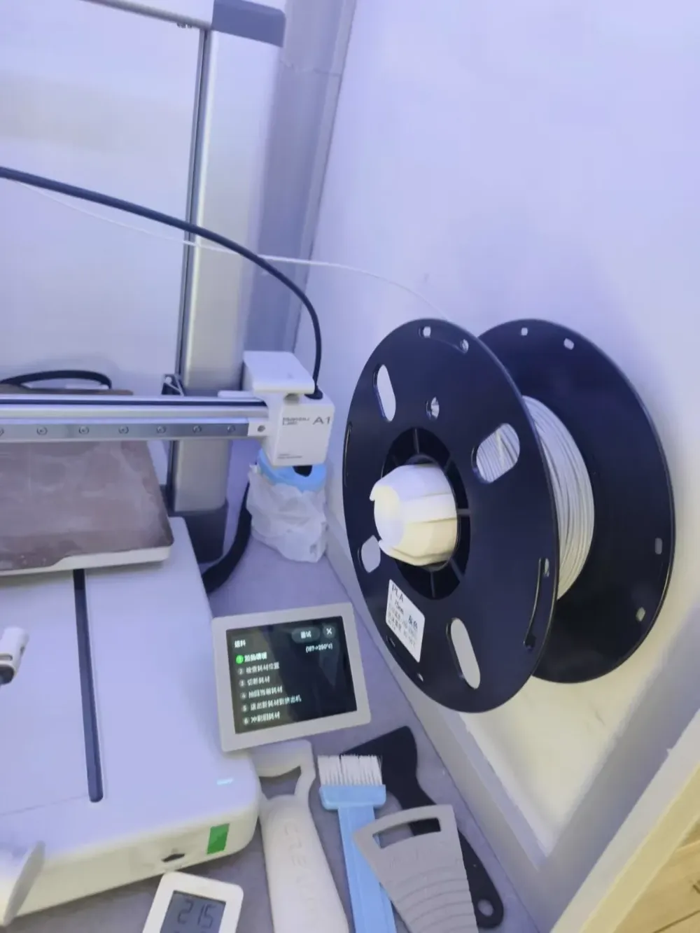 Spool Test External spool test (attached to the side of the cat enclosure ...