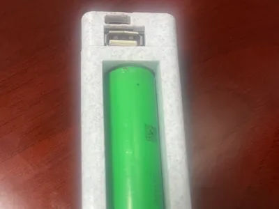 Portable detachable battery power bank