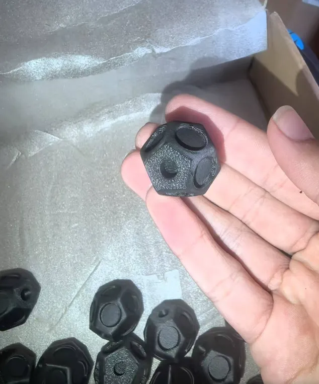 magnetic high reflection spherical body by ZERX - MakerWorld