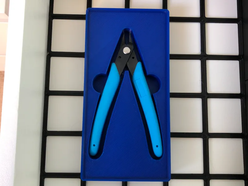 Gridfinity cutters/pliers holder