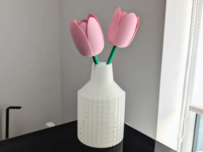 Squares pattern vase