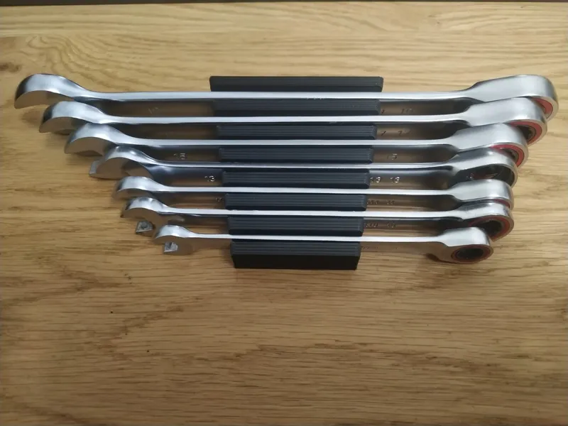 Wrench organizer (19-17-15-13-11-10-8)