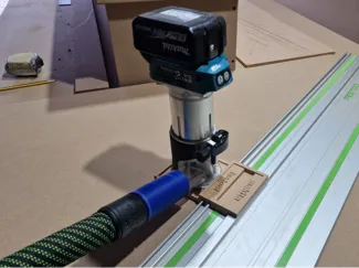 ADAPTOR /makita drt50 router on a festool rail