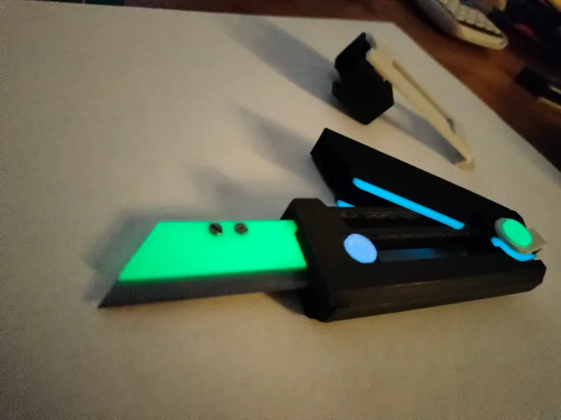 G-Shift v1.3 gravity knife- Get your custom cover!