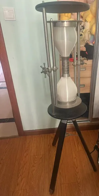 Hourglass