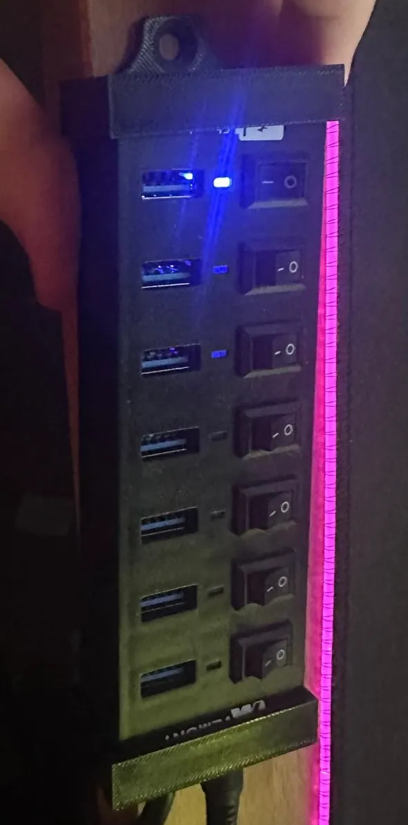 USB HUB halter