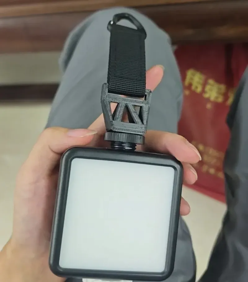 冷靴挂点转换器