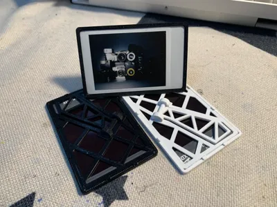 Polaroid photo frame, usable in both portrait and landscape orientations