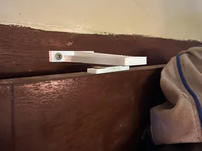 Doorholder