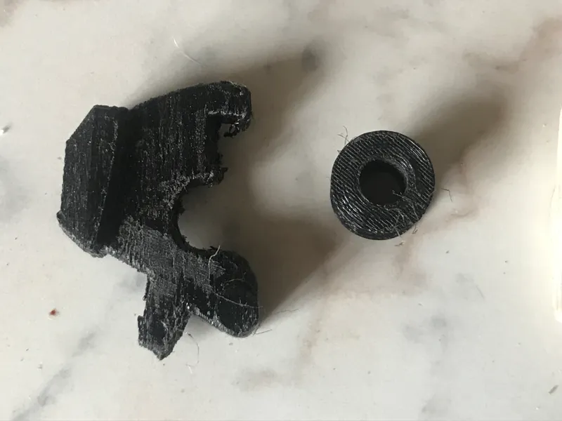 Loquet d'ouverture de fenetre Renault Estafette