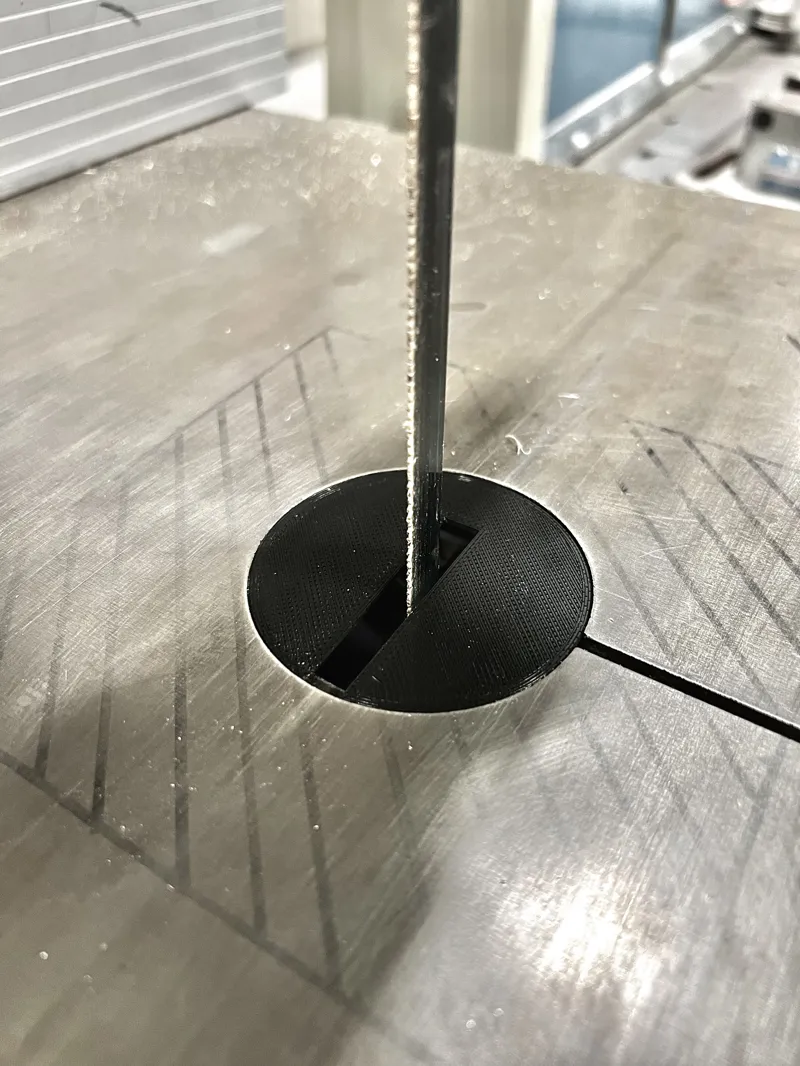Bandsaw throat plate (Fits Axminster)