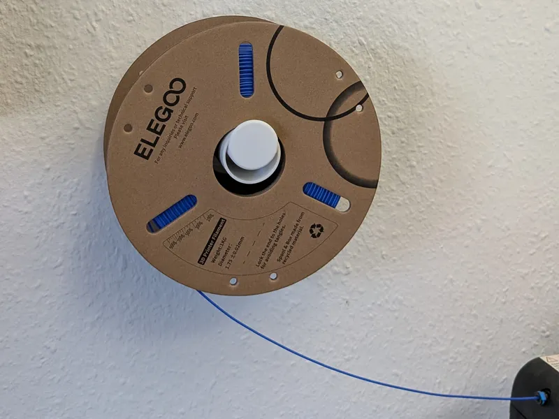 Spool wall mount