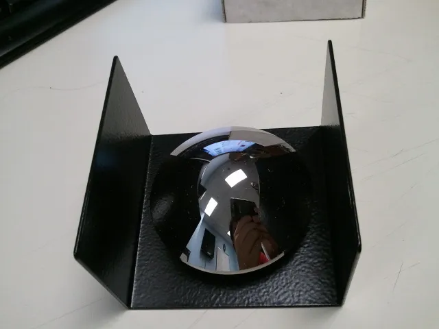 Hyperbolic stainless steel mirror
