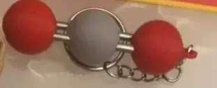 二氧化碳模型钥匙扣