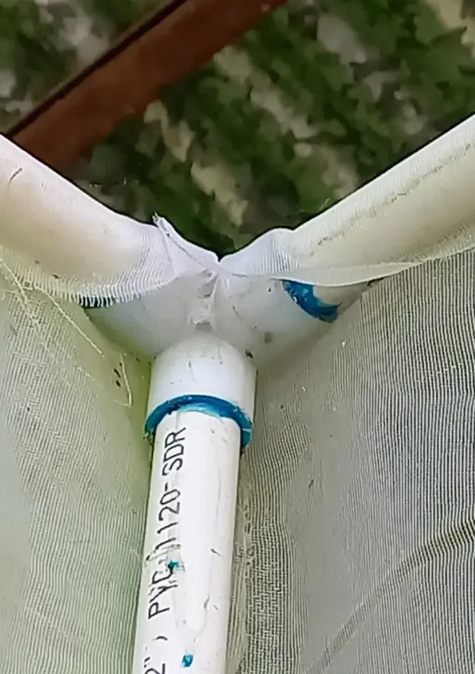 Half inch PVC corner joint for 3 pipes