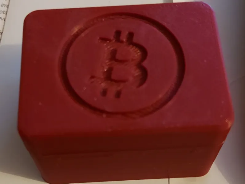 Box with snap lid - Bitcoin logo