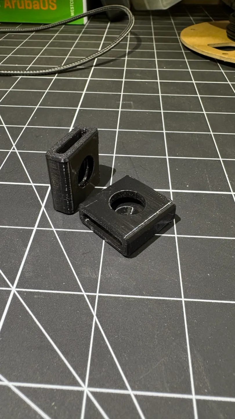 Velcro Cable Holder by bdutile - MakerWorld