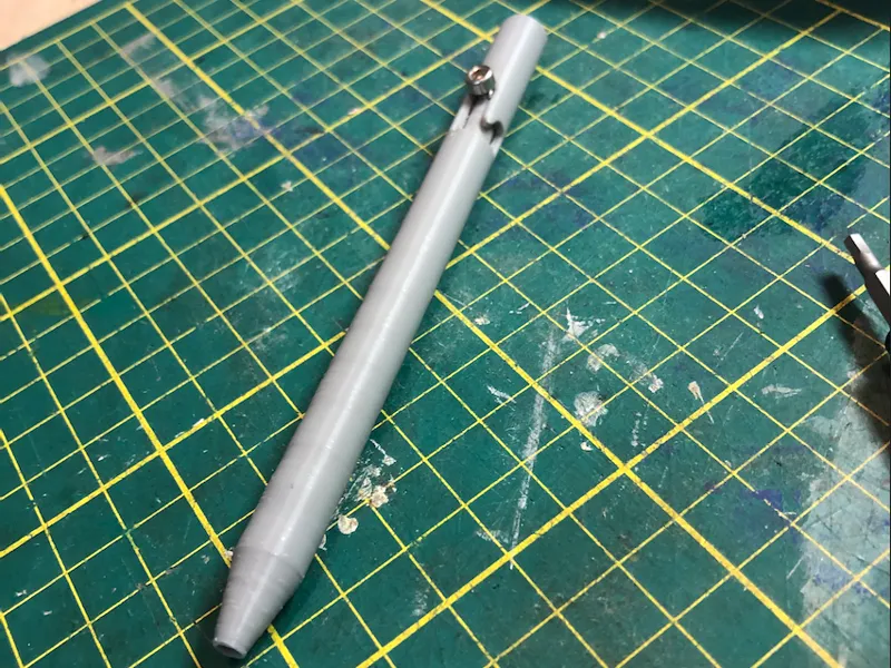 Bolt action pen