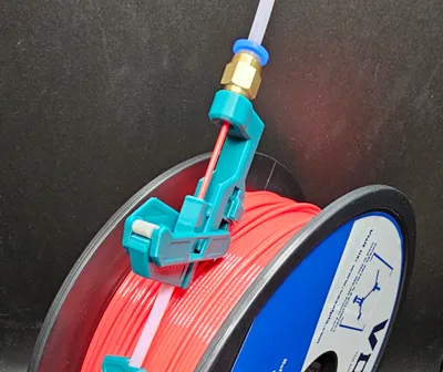 A spool of wire with a blue and red cable

AI-generated content may be incorrect.