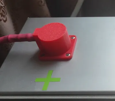 Battery feed-through terminal