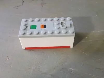 bricklike powerfunctions to 9v battery box adaptor