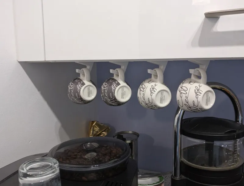Espresso cup hanger