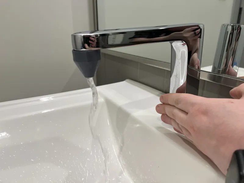 Faucet Spray Reducer