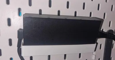 Powerbrick holder skadis laptop charger