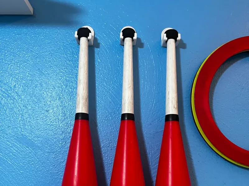Juggling Club Hanger
