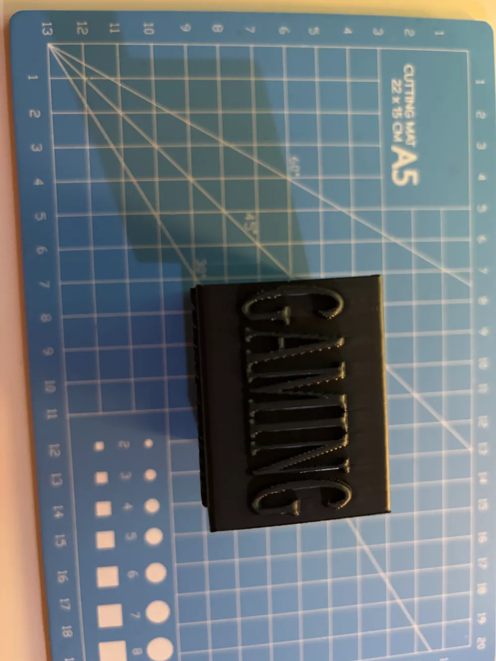 Headset holder for Ikea LAGKAPTEN / ADILS by DreiDimensio MakerWorld