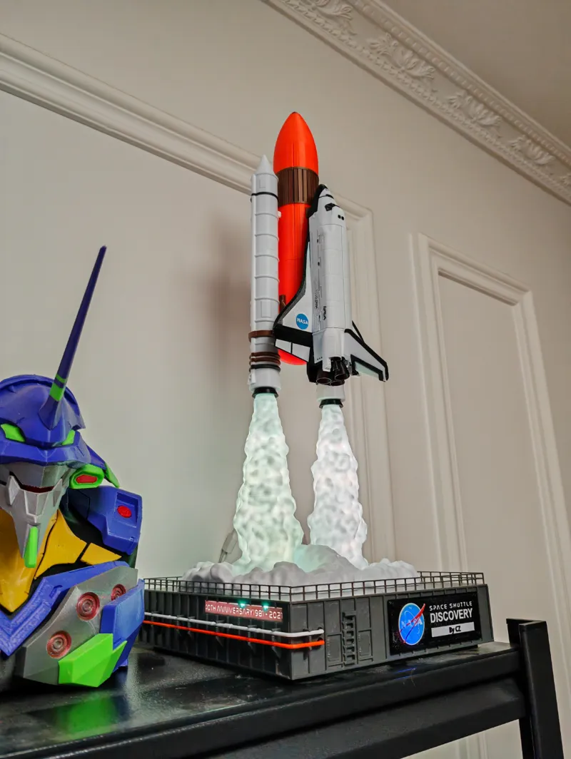 launch pad pack for the Space Shuttle Edeavour