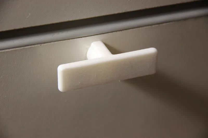 Handle for drawer/door/etc