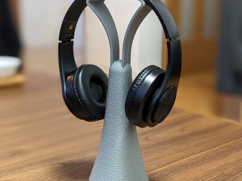 Simple Headphone Holder