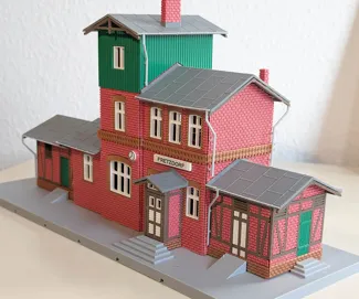 H0 scale German train station Bahnhof Brandenburg