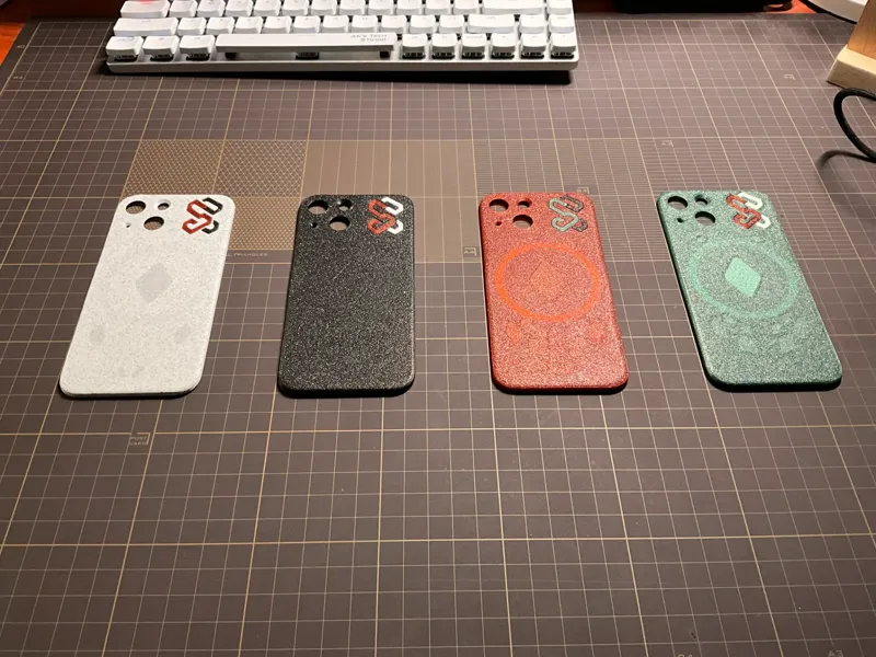 iPhone13mini磁吸背板蛇年特制版（四色版）