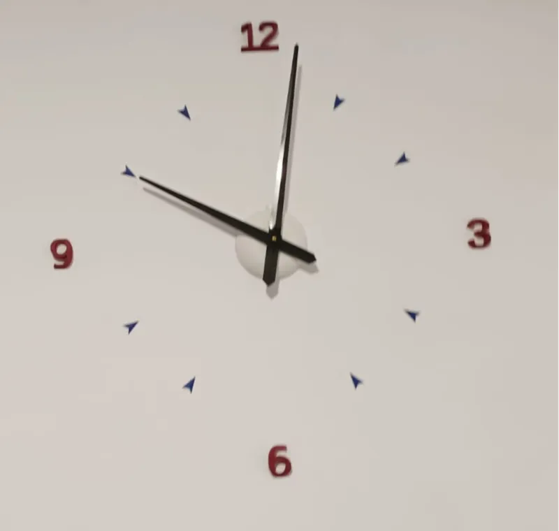 Reloj de pared grande